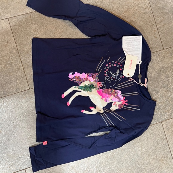 Sweater - Picture 2 of 2